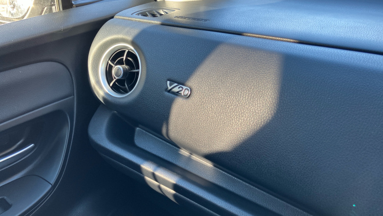 Toyota Yaris 1.5 Hybrid Y20 5dr CVT [Bi-tone] Hybrid Hatchback